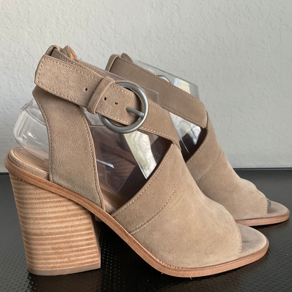 Marc Fisher LTD Tim Beige Tan Suede Open Toe Buckle Block Heel Booties 7.5M - Picture 2 of 12